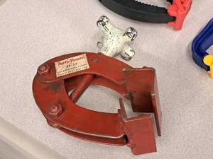 lot 268 image: Porto-Power Rocker Panel Clamp FF-33
