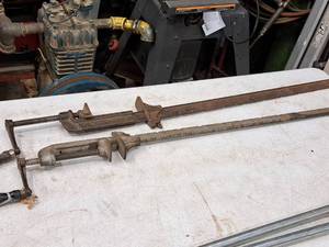 lot 280 image: Lot of (2) 36 Bar Clamps