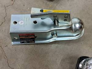 lot 309 image: Haul-Master Trailer Hitch Coupler for 1-78 Ball with 2-12 Tongue