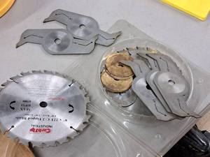 lot 322 image: Lot of (7) 8 Saw Blades
