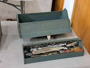 lot 330 image: 19 Metal Tool Box with Tool Tray, Sockets, Vise Grips, Screwdrivers, Misc. Hand Tools