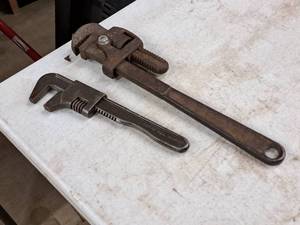 lot 368 image: Lot of (2) Pipe Wrenches - 18 and 14