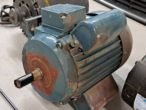 lot 402 image: Electric Motor