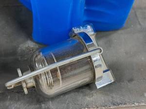 lot 418 image: Lot of (4) Fuel Filter Sediment Bowls