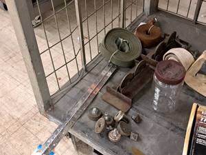 lot 420 image: Misc. Shop Tools - Rollers, Hinge, Footings, Straps