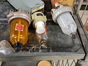 lot 416 image: Lot of (3) Air Line Filters and Lubricators