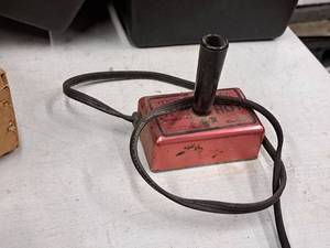 lot 412 image: Heat Magnet 150W Utility Heater