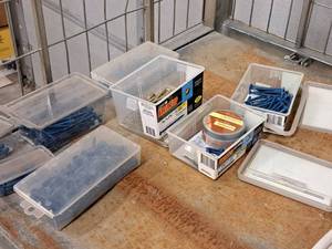 lot 442 image: Lot of (8 Boxes) Assorted Screws