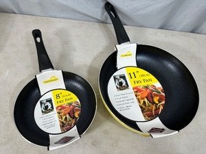 2 New Non-stick Aluminum Frying Pans