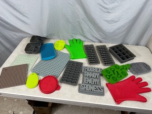 New Silicone Ice Molds, Candy Molds, Chocolate Molds, Pot Holders, Etc
