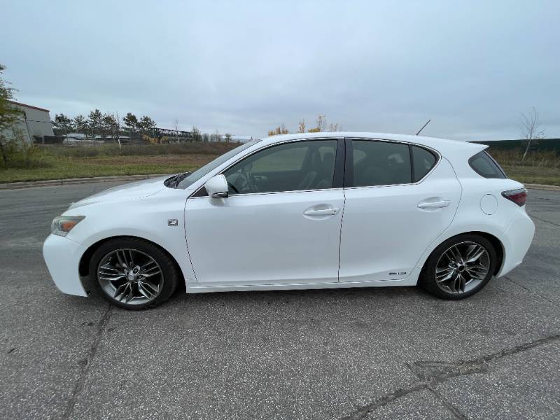 lot 119 image: 2012 Lexus CT 200H Premium