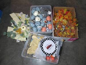 lot 134 image: Large Lot of Fall Decor