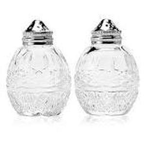 lot 134 image: Waterford Crystal Book of Kells 2.5 Salt & Pepper Pair