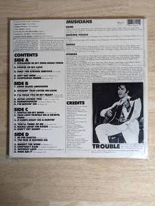 lot 4 image: Elvis Presley - The Memphis Record - 1987 - Vinyl