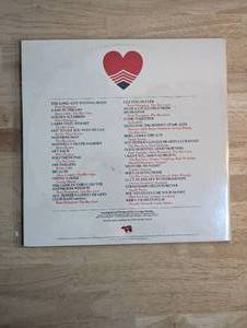 lot 32 image: Sgt. Peppers Lonely Hearts Club Band - 1598 - 1978 - Vinyl - Hot Album