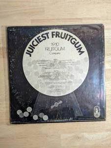 lot 84 image: 1910 Fruitgum Co.  The Juiciest Fruitgum - 1970 - Vinyl