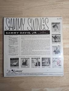 lot 123 image: Sammy Davis Jr - Sammy Swings - 1957 - Vinyl