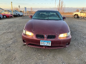 lot 9 image: 2001 Pontiac Grand Prix