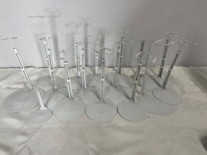 lot 16 image: 16 Doll Stands