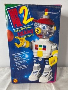 lot 43 image: Vintage 1991 My Pal Toy Robot