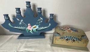 lot 83 image: Rosemaling Lot
