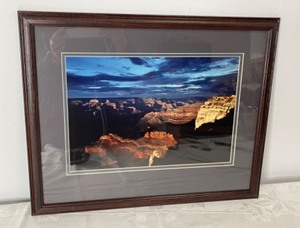 lot 102 image: Grand Canyon Photo