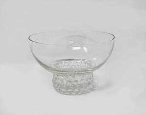 lot 21 image: Set of 8 french crystal low sorbet sherbetchampagne footed glasses