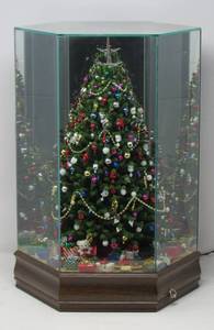lot 66 image: keepsakes under glass Christmas tree music box by barbara Massie