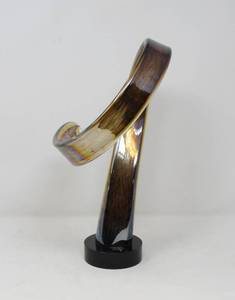 lot 67 image: Abstract art glass sculpture  VIZ glass studios