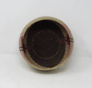 lot 72 image: Handmade basket weave basket
