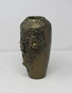 lot 93 image: Goldilocks and the Three Bears handcrafted vase  signed.