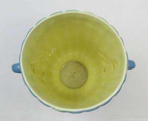 lot 118 image: Footed  Red Wing Pottery vase   Pattern 1362  blue with yellow interior