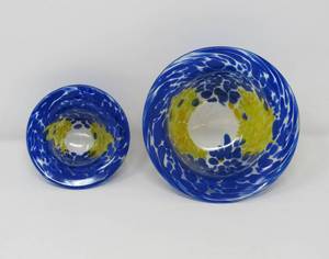 lot 129 image: Pair of kosta boda Tintomara glass bowl Ulrica Hydman Vallien