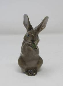 lot 142 image: Pair of porcelain bunnies Rosenthal and Royal Copenhagen