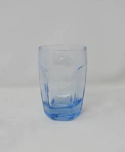 lot 147 image: 9 Libbey juice glasseschivalry pattern