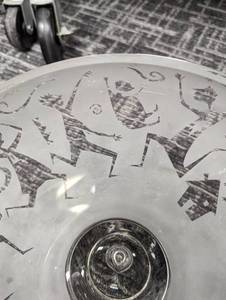 lot 74 image: Leandra drumm etched footed crystal glass Wedding bowl