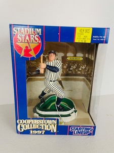 lot 6 image: Starting Lineup - 1997 Babe Ruth Stadium Stars Figure