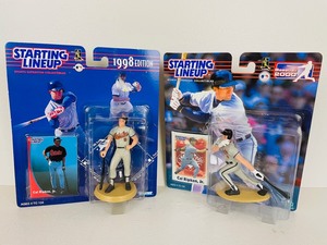 lot 14 image: Starting Lineup - 1998 Cal Ripken Jr.  2000 Cal Ripken Jr. Figures