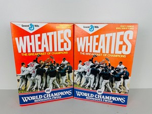 lot 44 image: 1987 Minnesota Twins World Series Wheaties Boxes