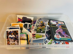 lot 57 image: 300 Sports Cards Bin #5