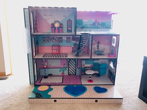 lot 81 image: LOL Surprise OMG House Dollhouse