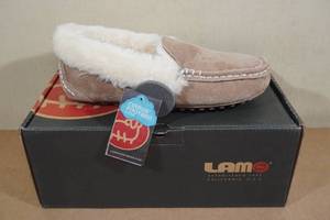 Lamo Womens Assie Moccasins -Size 7, Chestnut