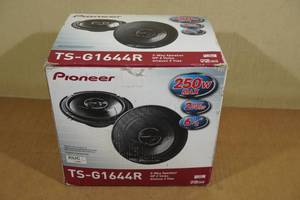 Pioneer 6.5 250W 2-Way Speakers