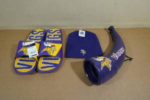 Minnesota Vikings Slides Size XL, Hat and Horn