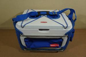 Rubbermade Travel Cooler - 12 Volt
