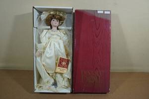 Dynasty Doll Collection Anna Collection Musical Bride Porcelain Doll