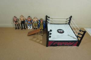 WWE Raw Wrestling Ring with Action Figures