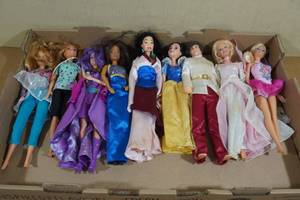 9 Assorted Dolls - Barbie, Disney Princesses