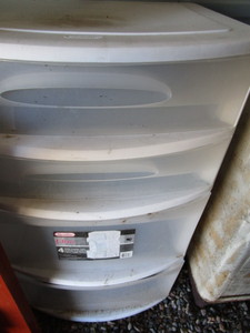lot 78 image: Sterilite Cabinet