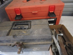 lot 88 image: Tool Boxes, Wrenches